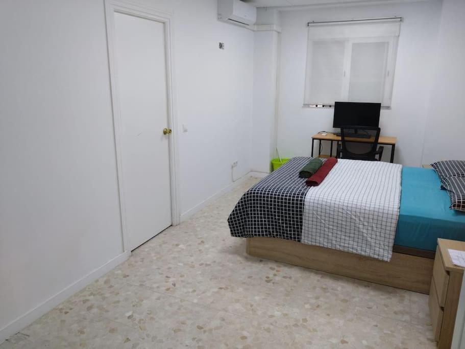 Appartment As A Service. Book It Now มาลากา ภายนอก รูปภาพ